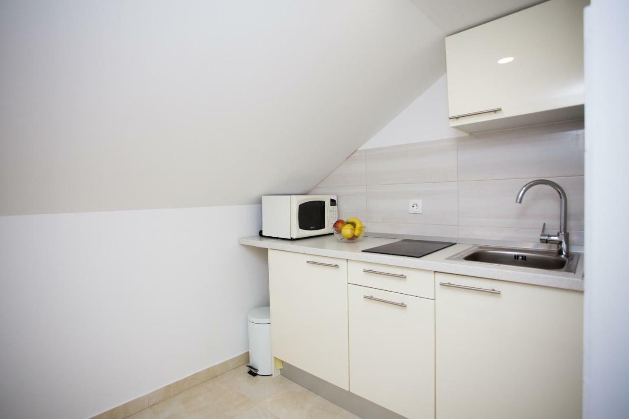 Apartment Bilo Омиш Экстерьер фото